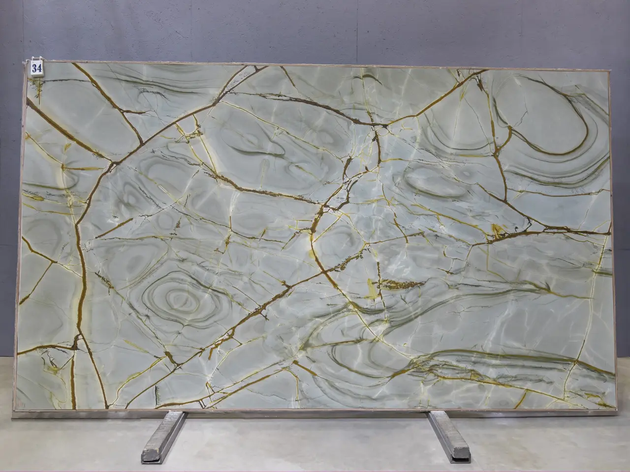 Слэб из кварцита BLUE ROMA 3370x1950x20 мм, код 26159