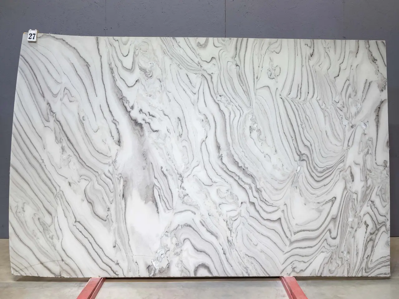 Слэб из мрамора AVALANCHE BRUNO полированный 2980x1860x20 мм, код 26325