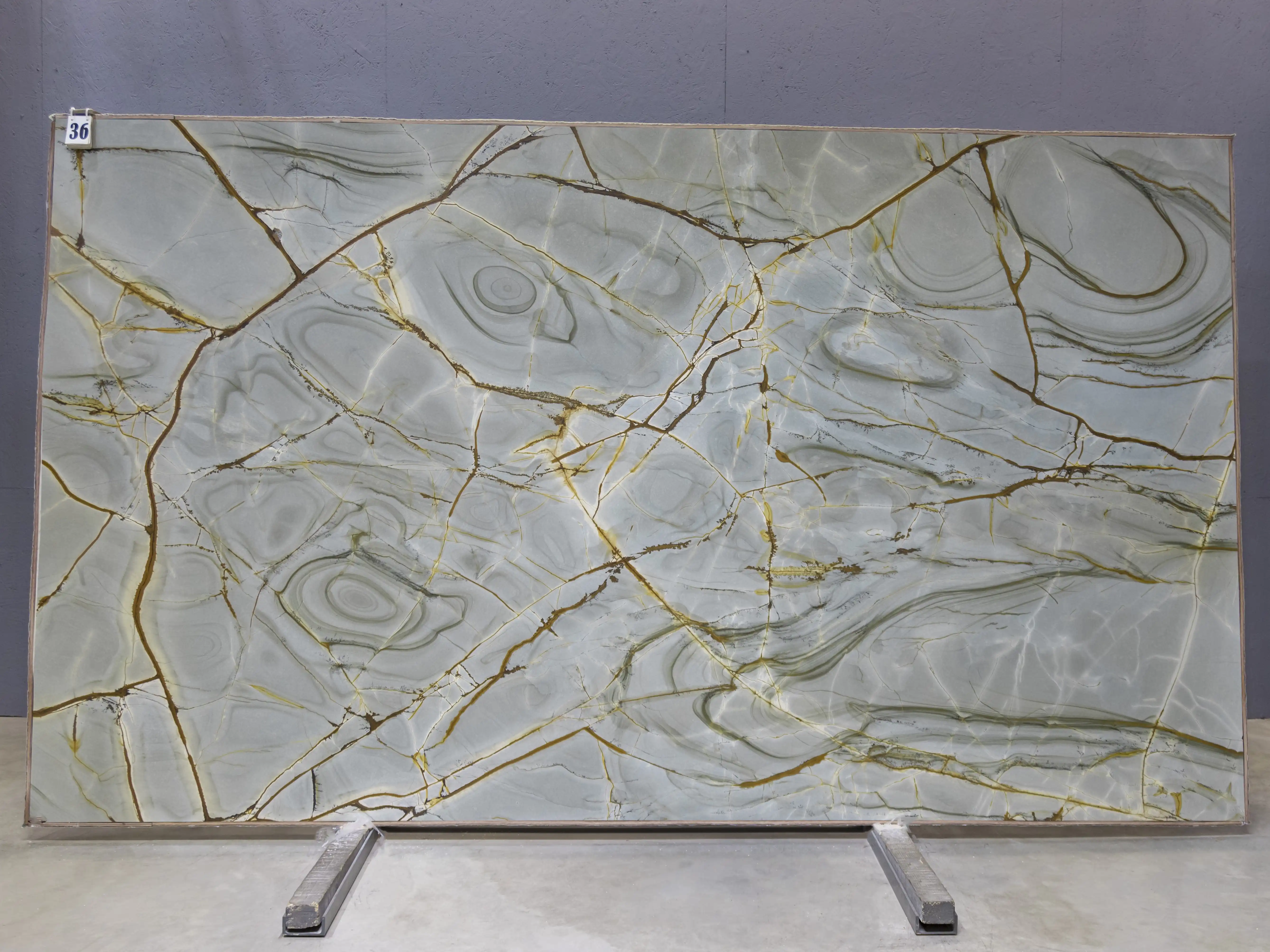 Слэб из кварцита BLUE ROMA 3370x1950x20 мм, код 26161