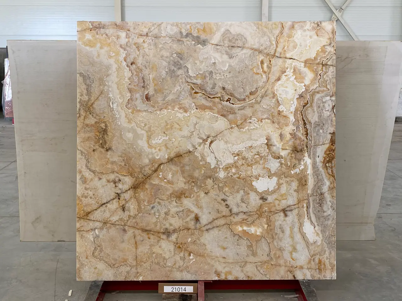 Слэб из оникса ONICE VIOLA полированный 1900x1900x20 мм, код 21014