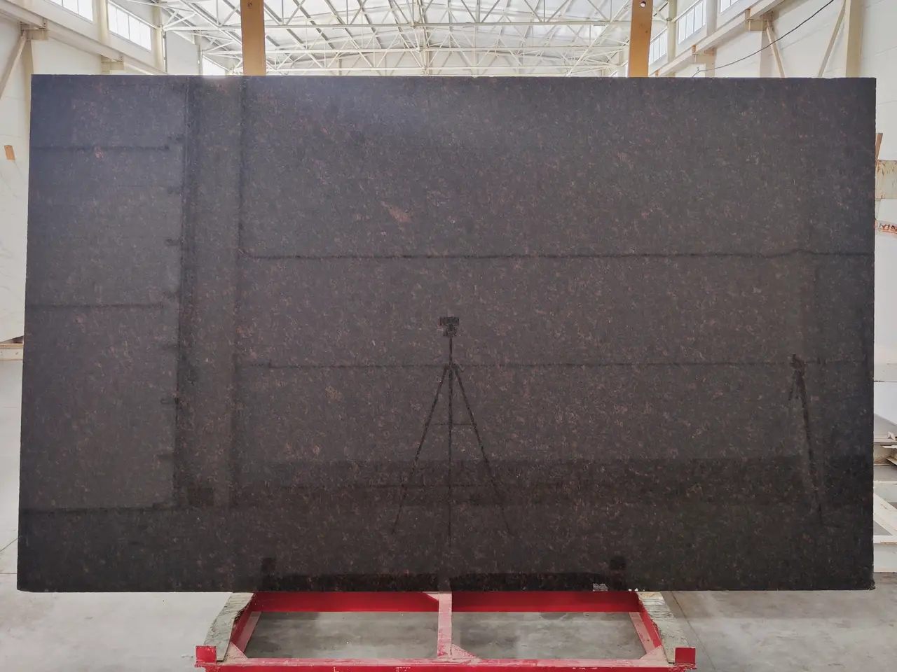 Слэб из гранита TAN BROWN полированный 3050x1890x30 мм, код 24595