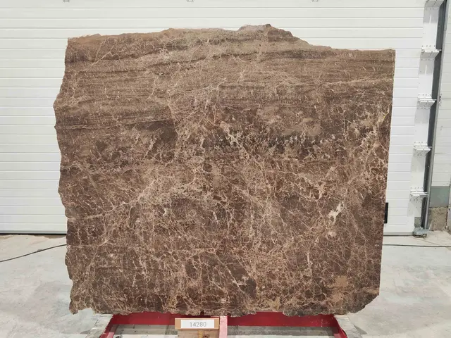 Слэб из мрамора EMPERADOR DARK полированный 1900x1700x30 мм, код 14280