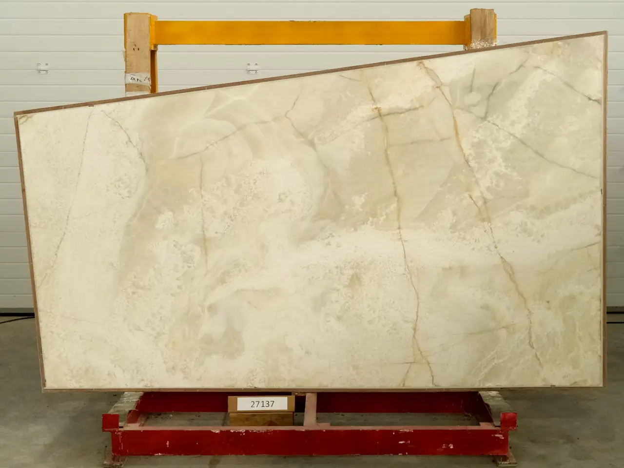Слэб из оникса ONYX CHAMPAGNE полированный 2250x1120x20 мм, код 27137