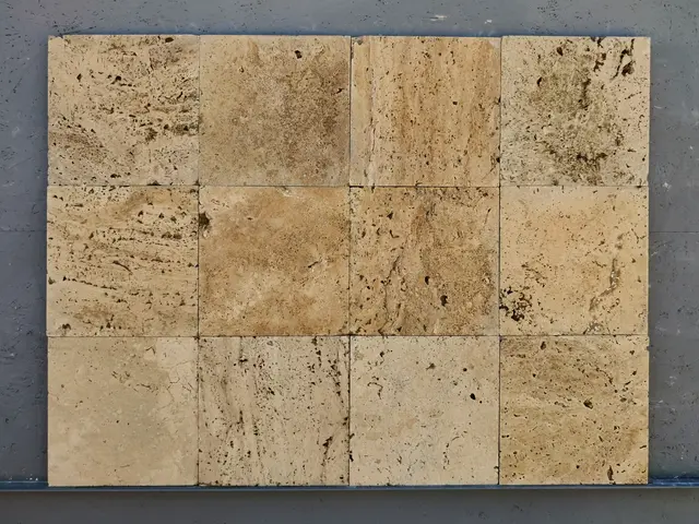 Плитка из травертина ANTIQ VERSAL 300x300x30 мм, код 9280