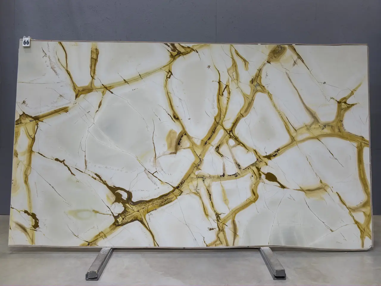 Слэб из кварцита BRECCIA ROMANO полированный 3370x1900x20 мм, код 26175