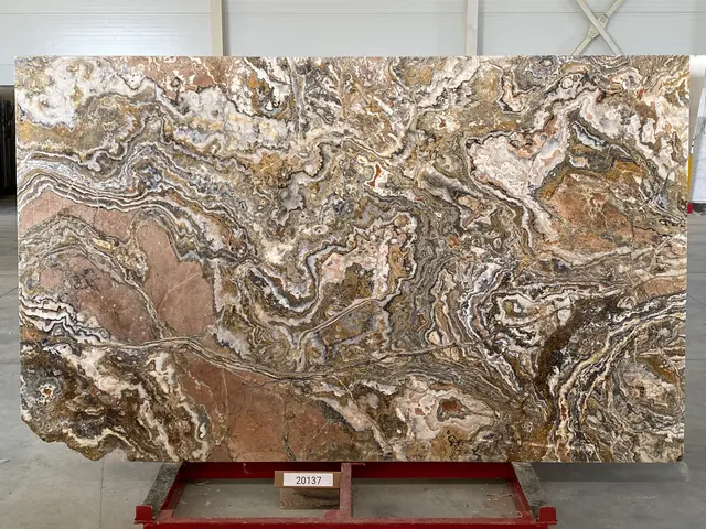 Слэб из оникса ONICE TRAVER полированный 2860x1700x20 мм, код 20137