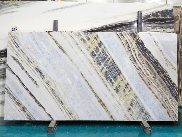 Слэб из мрамора LAZUR FANTASTICO PREMIUM полированный 2840x1450x20 мм, код 26345