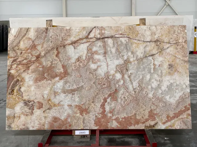 Слэб из оникса ONICE VIOLA полированный 2850x1600x20 мм, код 19943