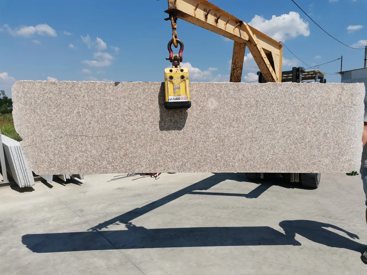 Полоса из гранита PEACH RED 2600x740x30 мм, код 7925