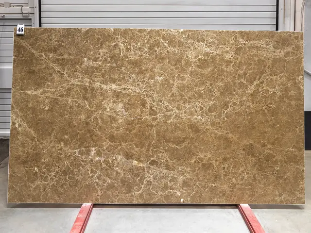 Слэб из мрамора EMPERADOR LIGHT CAFE полированный 2750x1600x20 мм, код 28498