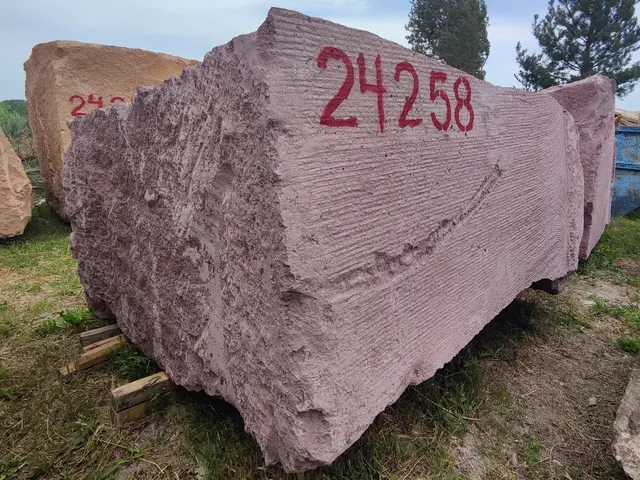 Туф Блок из туфа ARTIK 2250x1750x900 мм, код 24258