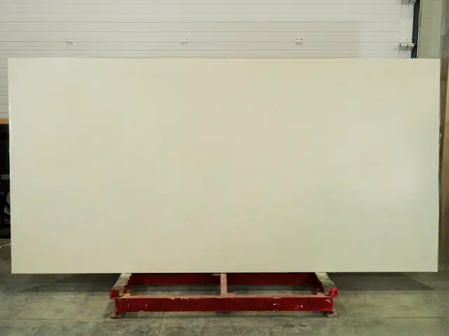 TAJ MAHAL полированный BQ9453 3300x1650x20 мм, код 27954