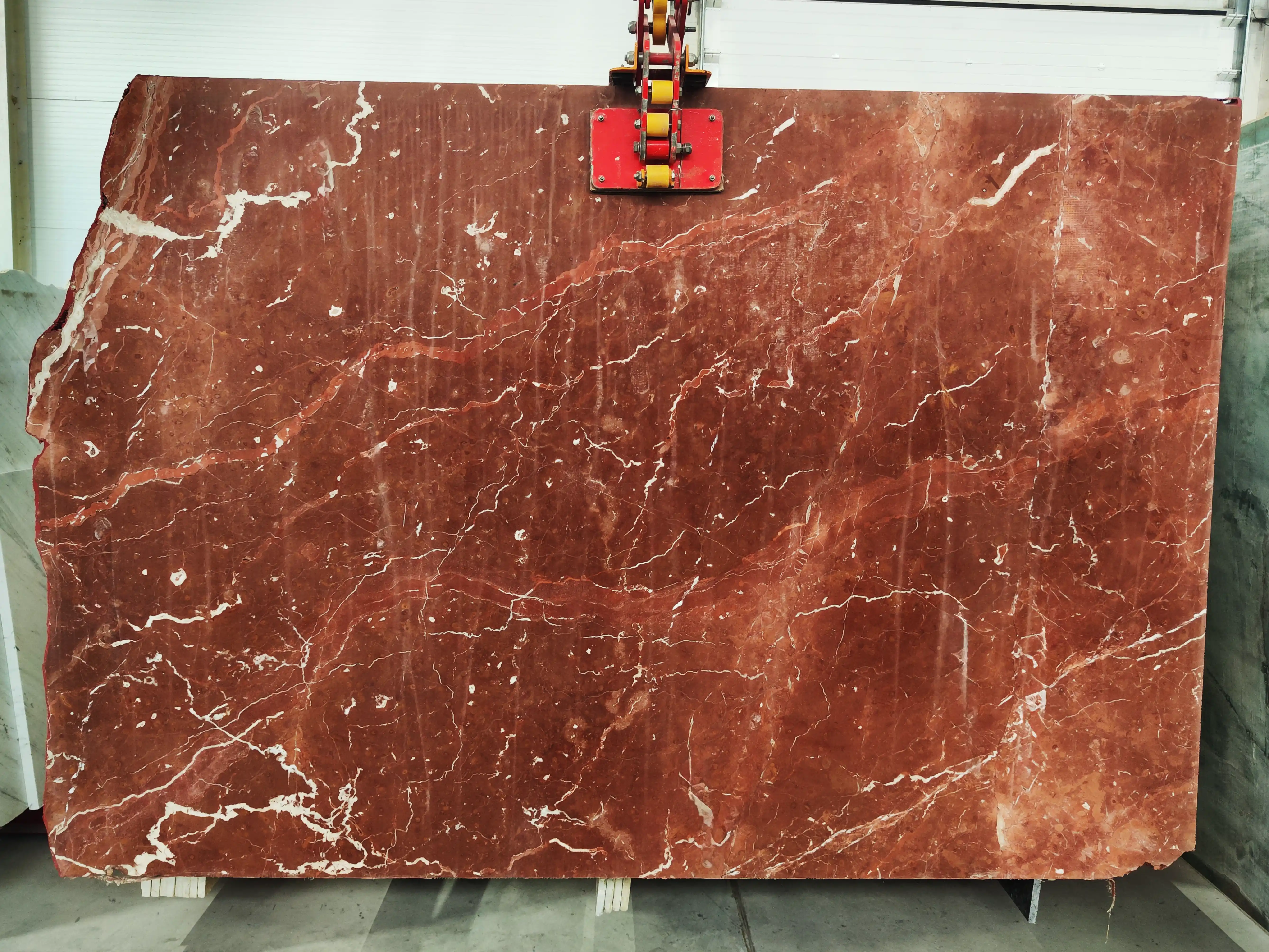 Слэб из мрамора ROSSO ALICANTE полированный 2200x1520x20 мм, код 13535