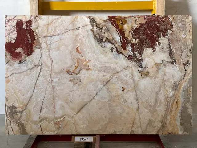 Слэб из оникса ONICE VIOLA полированный 2200x1400x20 мм, код 19544