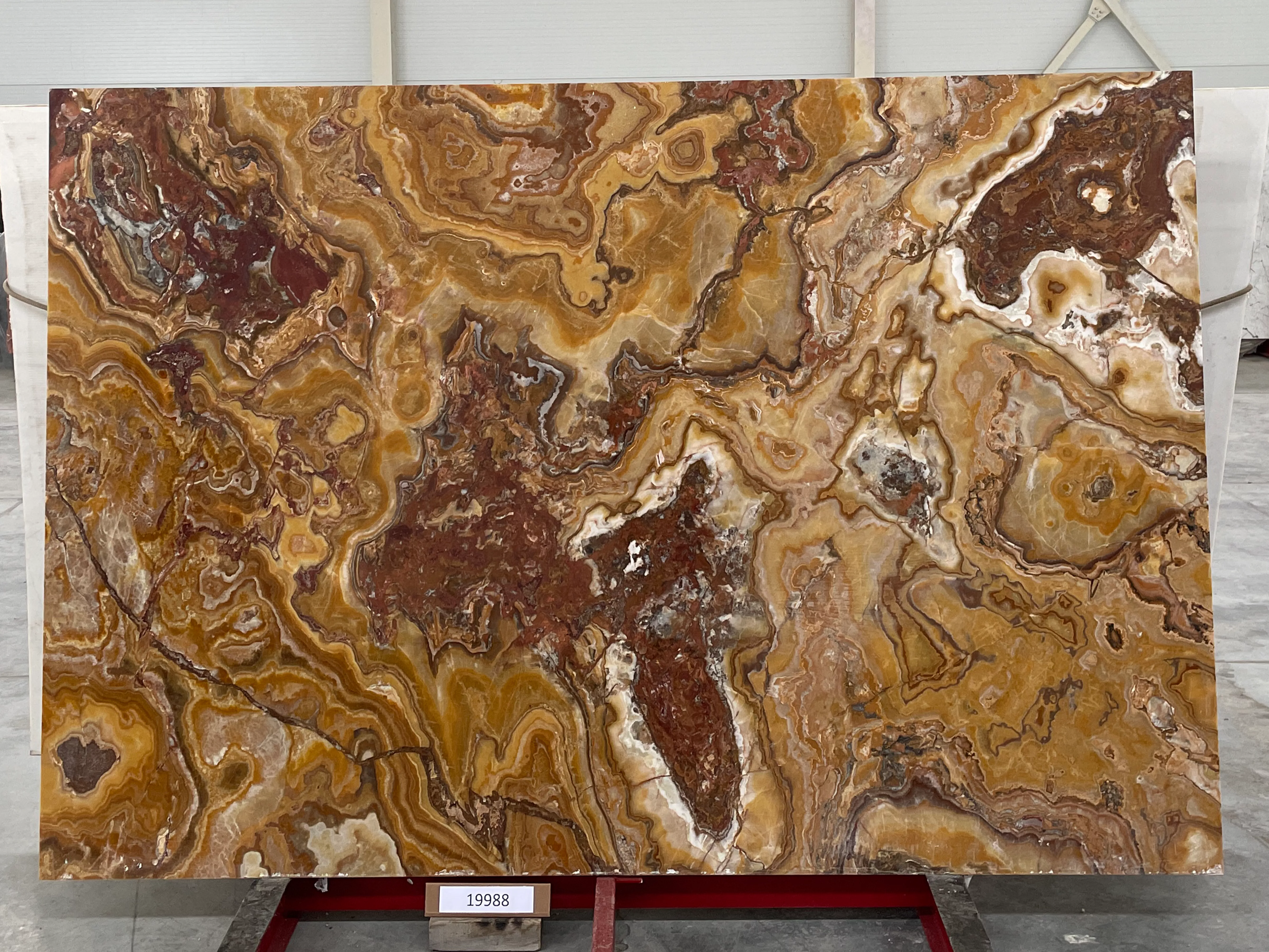 Слэб из оникса ONICE ROMANTIC BROWN полированный 2630x1780x20 мм, код 19988