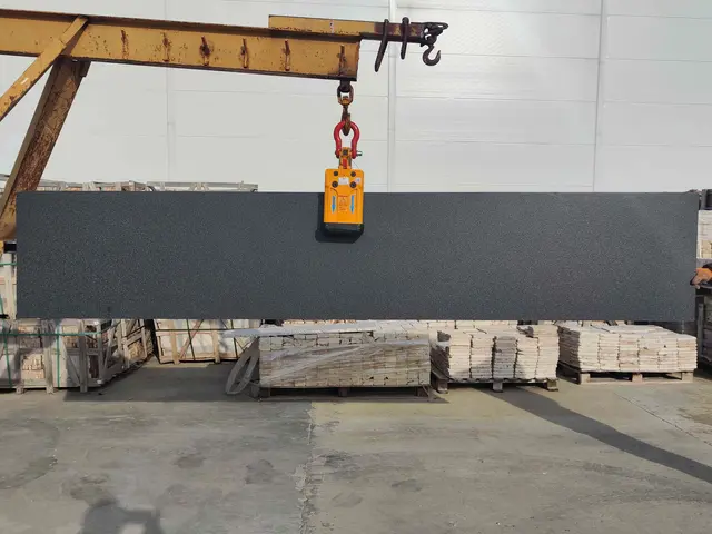 Полоса из гранита ABSOLUTE BLACK LEATHER 3400x640x30 мм, код 26761