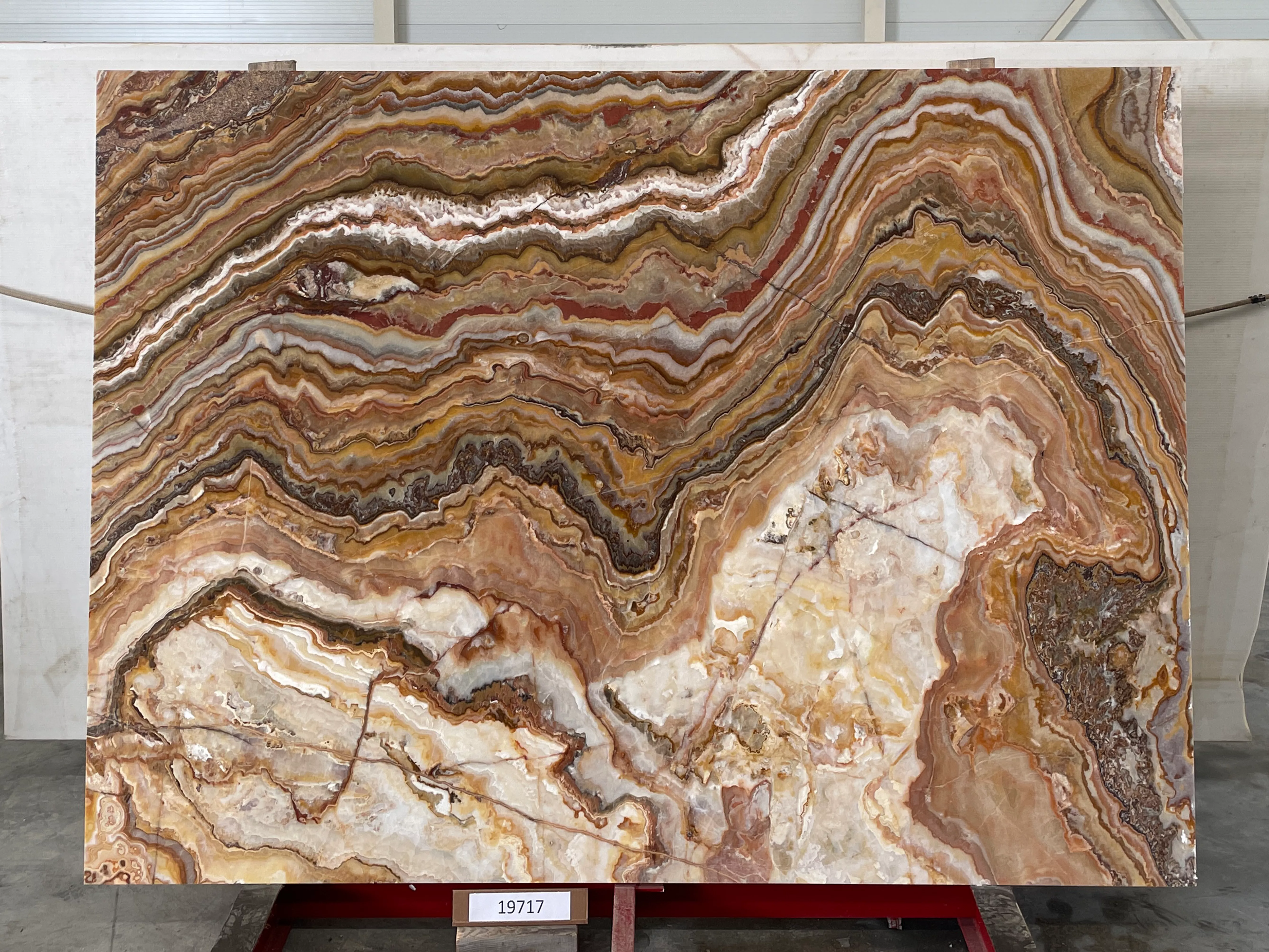 Слэб из оникса ONICE ROMANTIC BROWN полированный 2280x1680x20 мм, код 19717