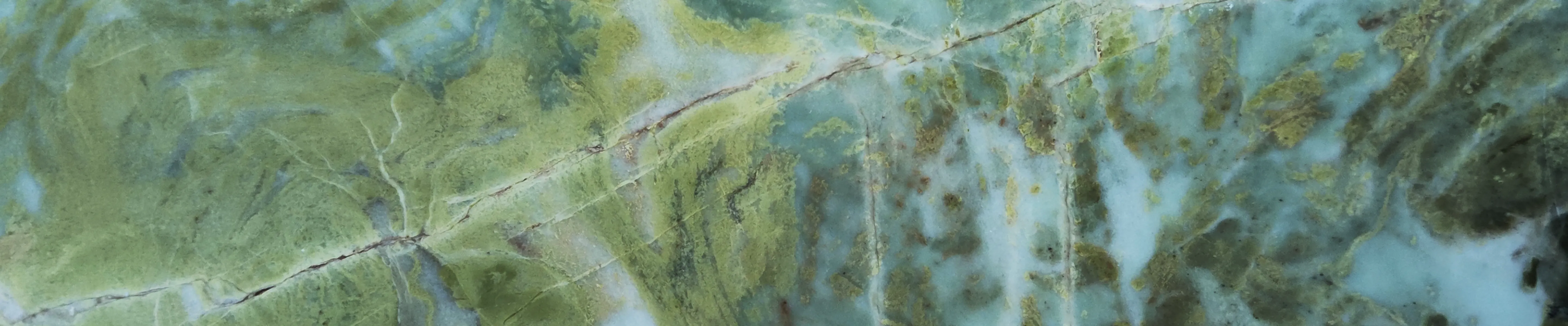 Мрамор VERDE LOTUS полированный