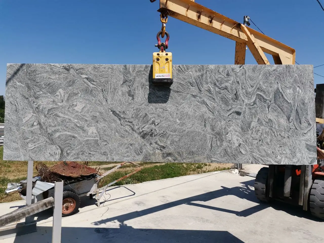 Полоса из гранита KUPPAM GREEN полированный 3070x970x20 мм, код 14795