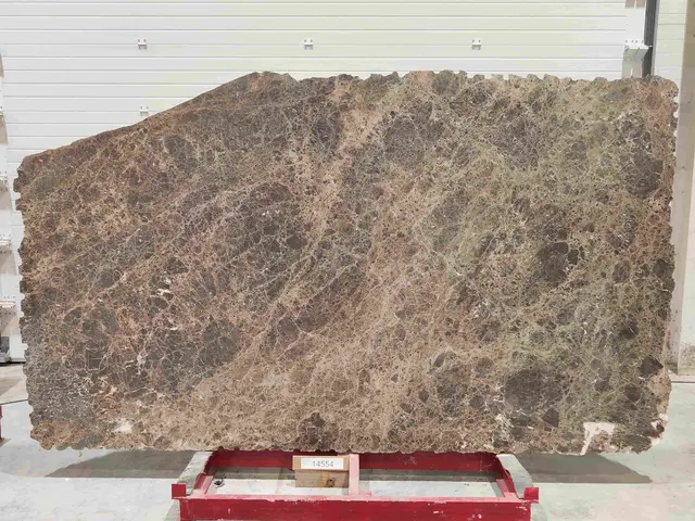 Слэб из мрамора EMPERADOR DARK полированный 3100x1700x30 мм, код 14554