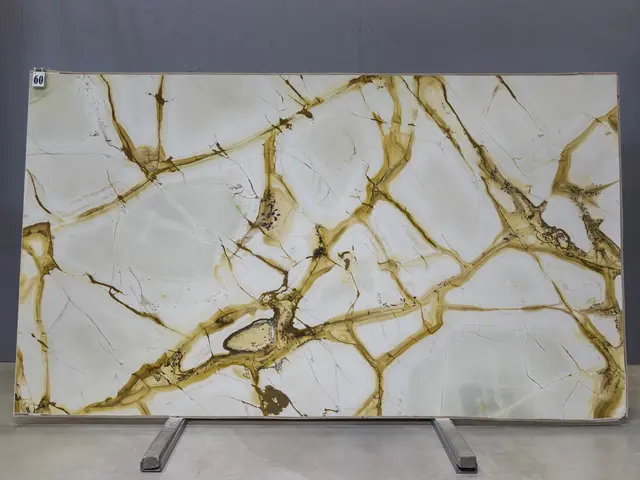 Слэб из кварцита BRECCIA ROMANO полированный 3370x1900x20 мм, код 26180