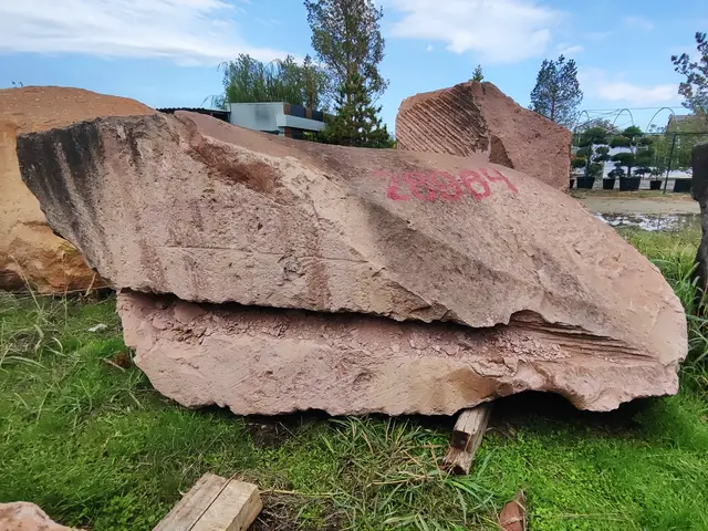 Туф Блок из туфа ARTIK 2500x1500x900 мм, код 28964