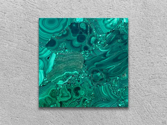 Слэб из эксклюзива MALACHIT полированный 100x100x20 мм, код 2500