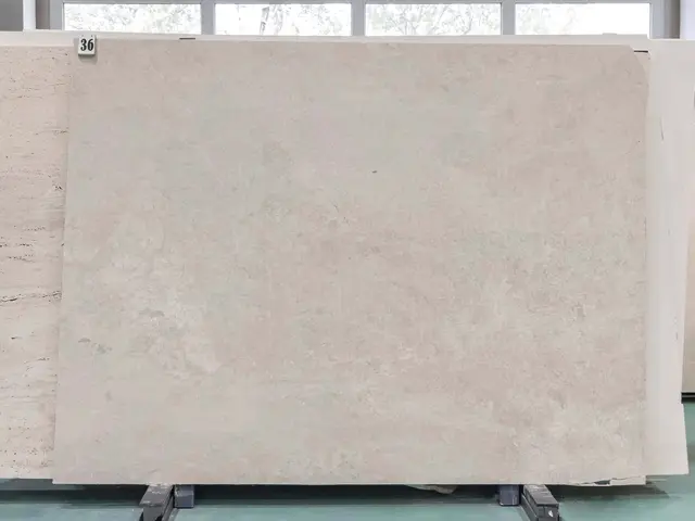 Слэб из мрамора OTTOMAN BEIGE полированный 2340x1740x20 мм, код 26580