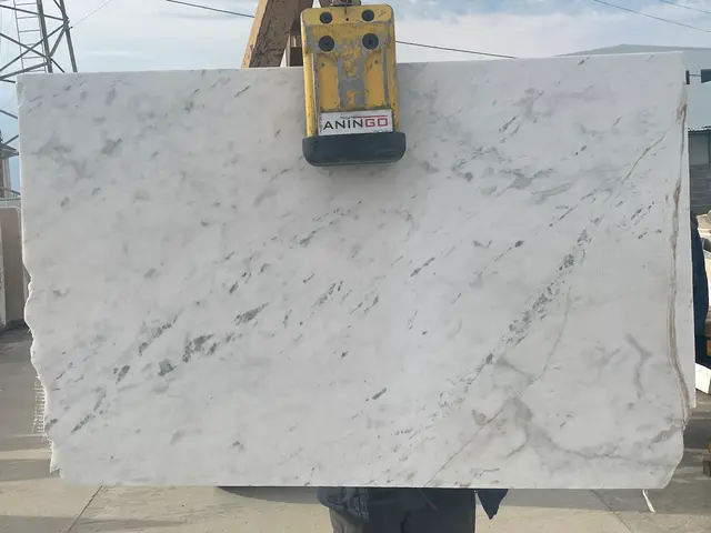 Полоса из мрамора PIRGON ALAS полированный 1400x900x20 мм, код 20023