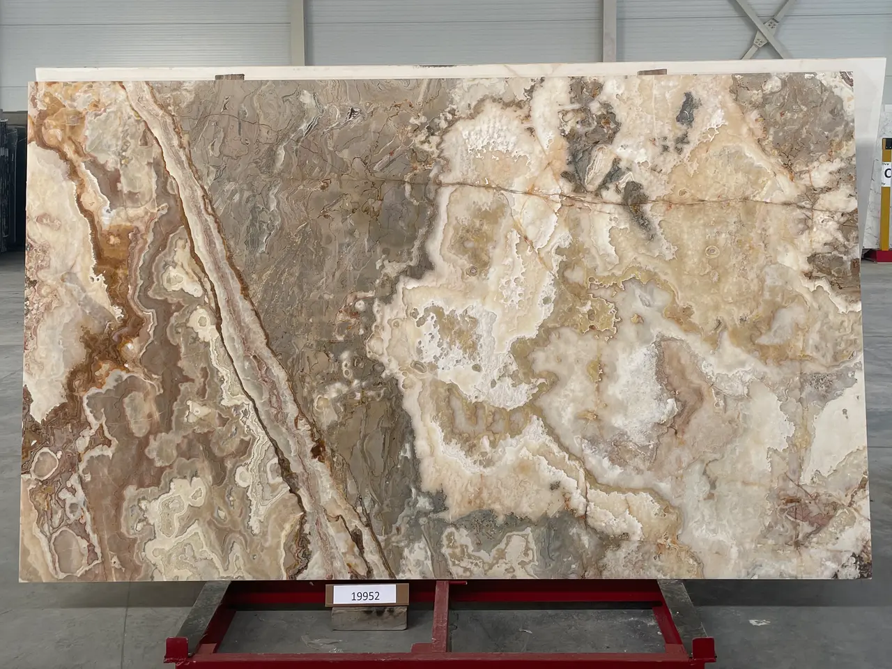 Слэб из оникса ONICE VIOLA полированный 2850x1700x20 мм, код 19952