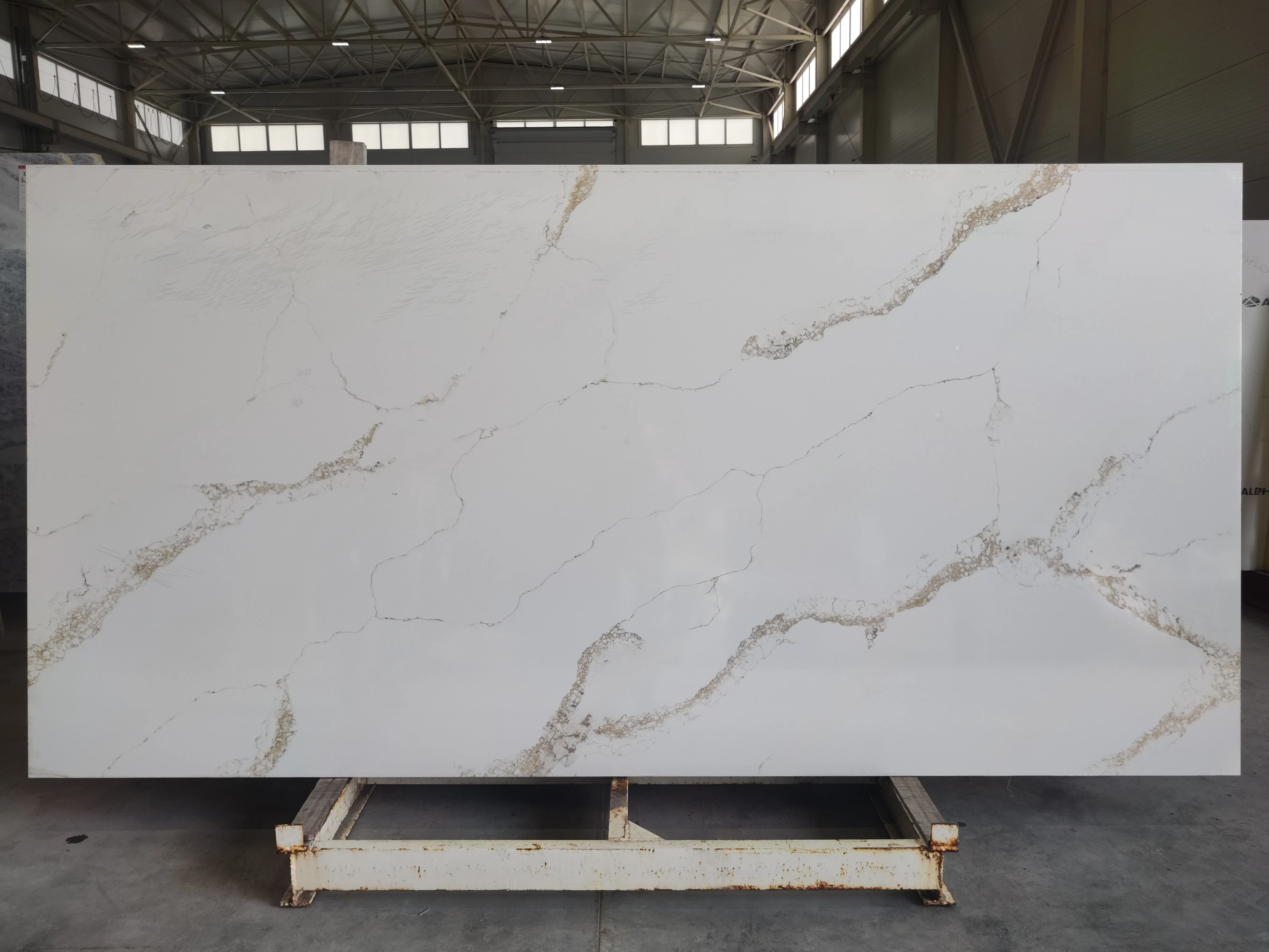 GOLDEN AGE полированный A82 3200x1600x20 мм, код 29165