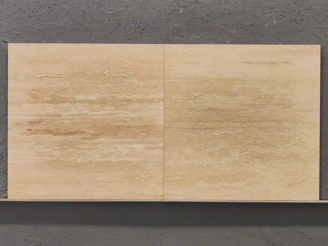 Плитка из травертина CLASSIC LIGHT 610x610x12 мм, код 26803