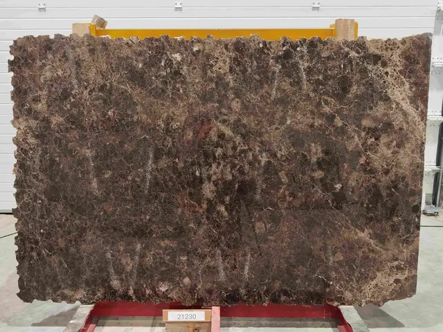 Слэб из мрамора EMPERADOR DARK полированный 2310x1503x30 мм, код 21230