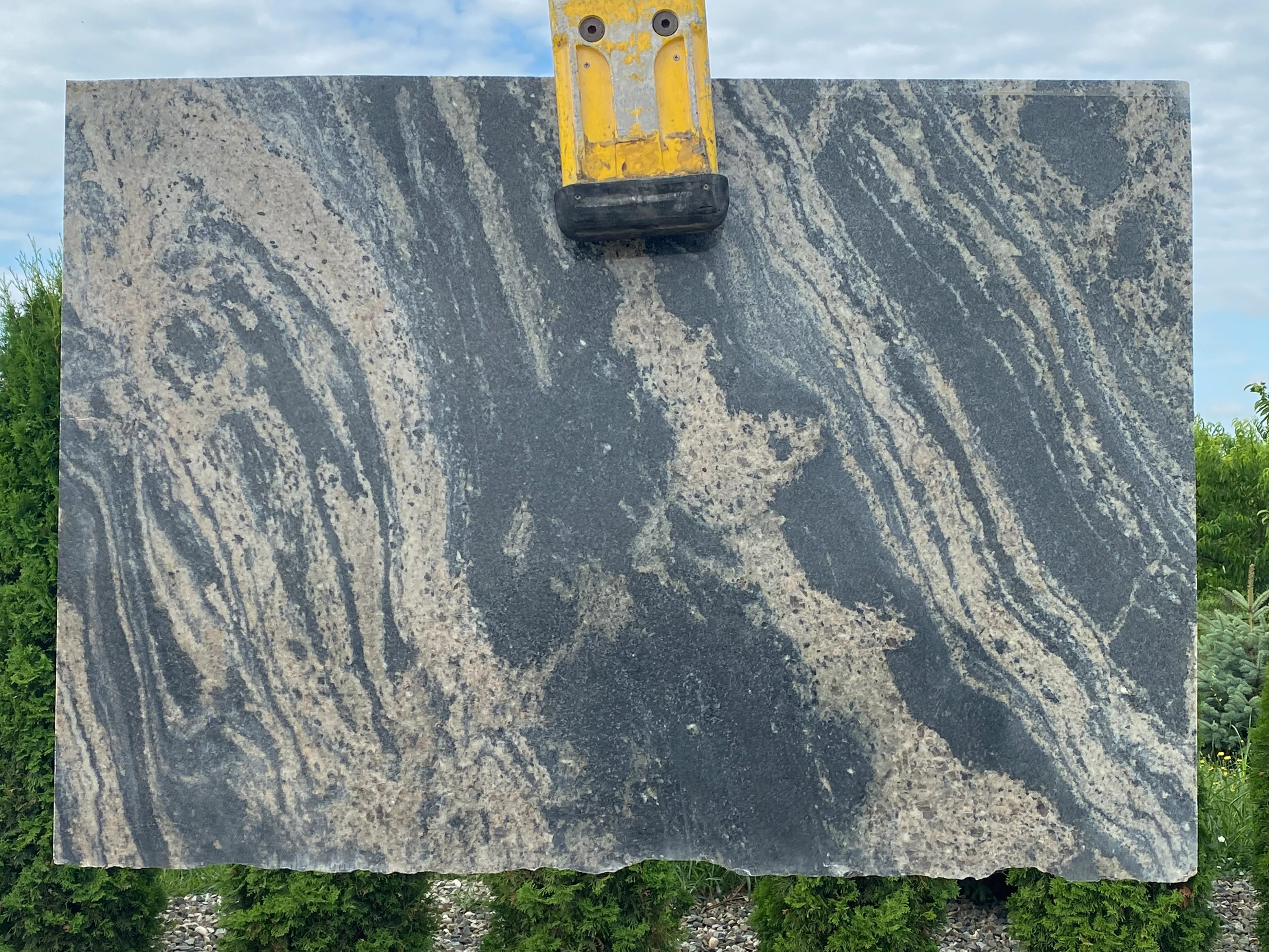 Полоса из гранита BLACK MARINE полированный 1400x1000x30 мм, код 21116