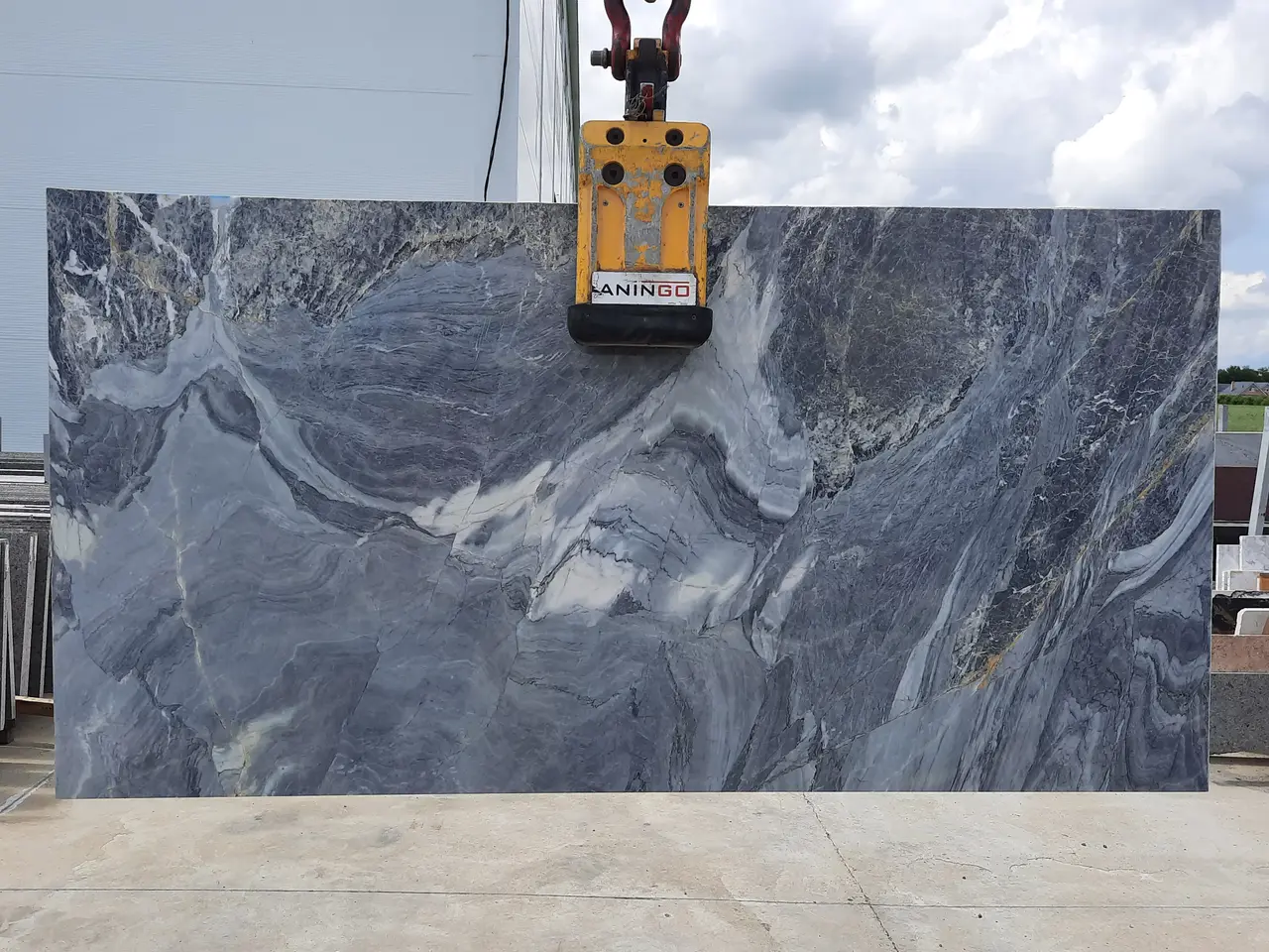 Полоса из мрамора ARABESCATO OROBICO SILVER Полированный 1770x900x20 мм, код 20190