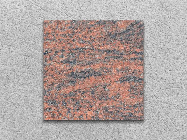 Слэб из гранита MULTICOLOUR RED полированный 100x100x20 мм, код 2516