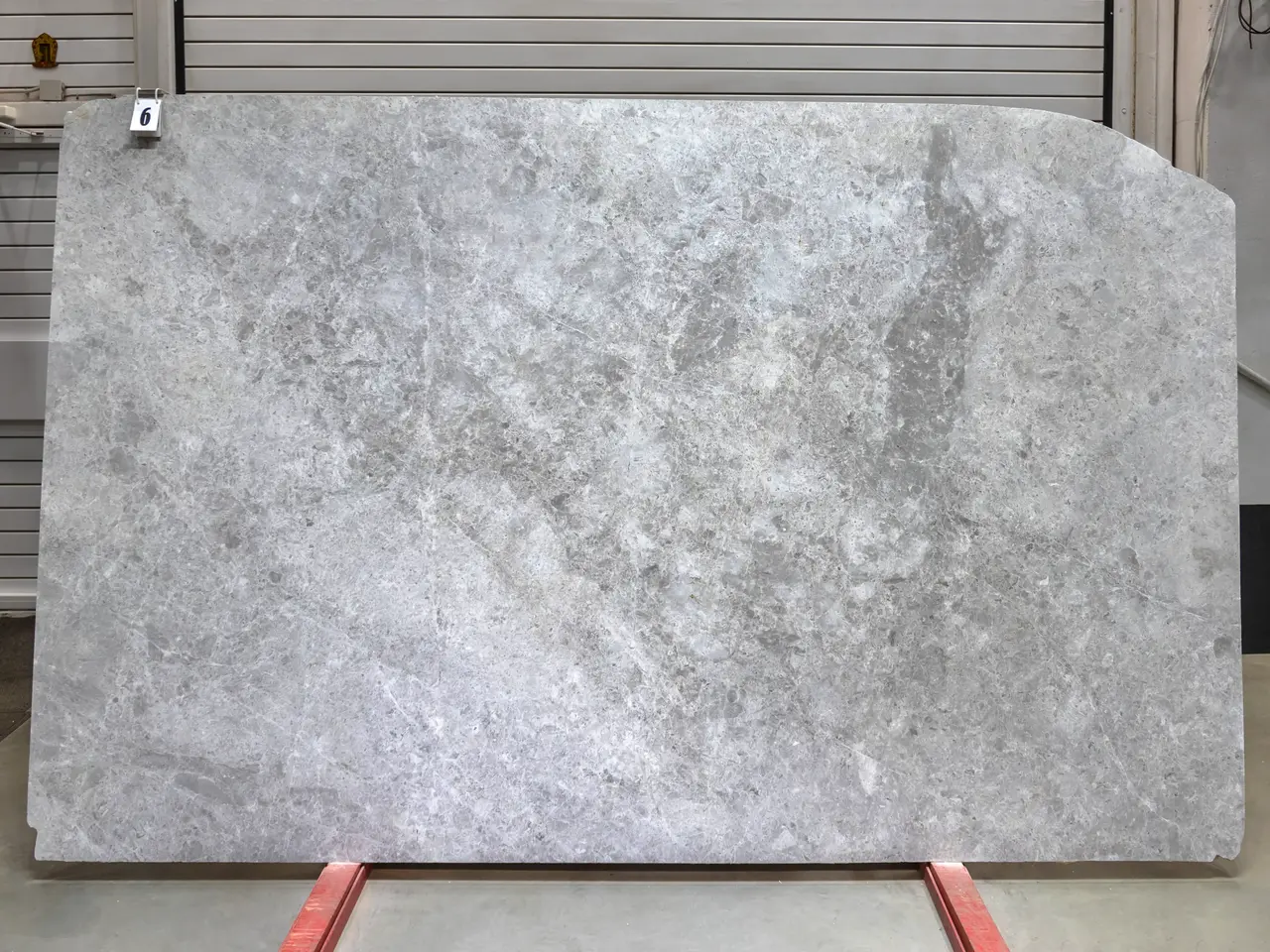 Слэб из мрамора TUNDRA GREY полированный 2820x1800x30 мм, код 28736