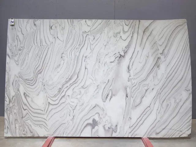 Слэб из мрамора AVALANCHE BRUNO полированный 2980x1860x20 мм, код 26322