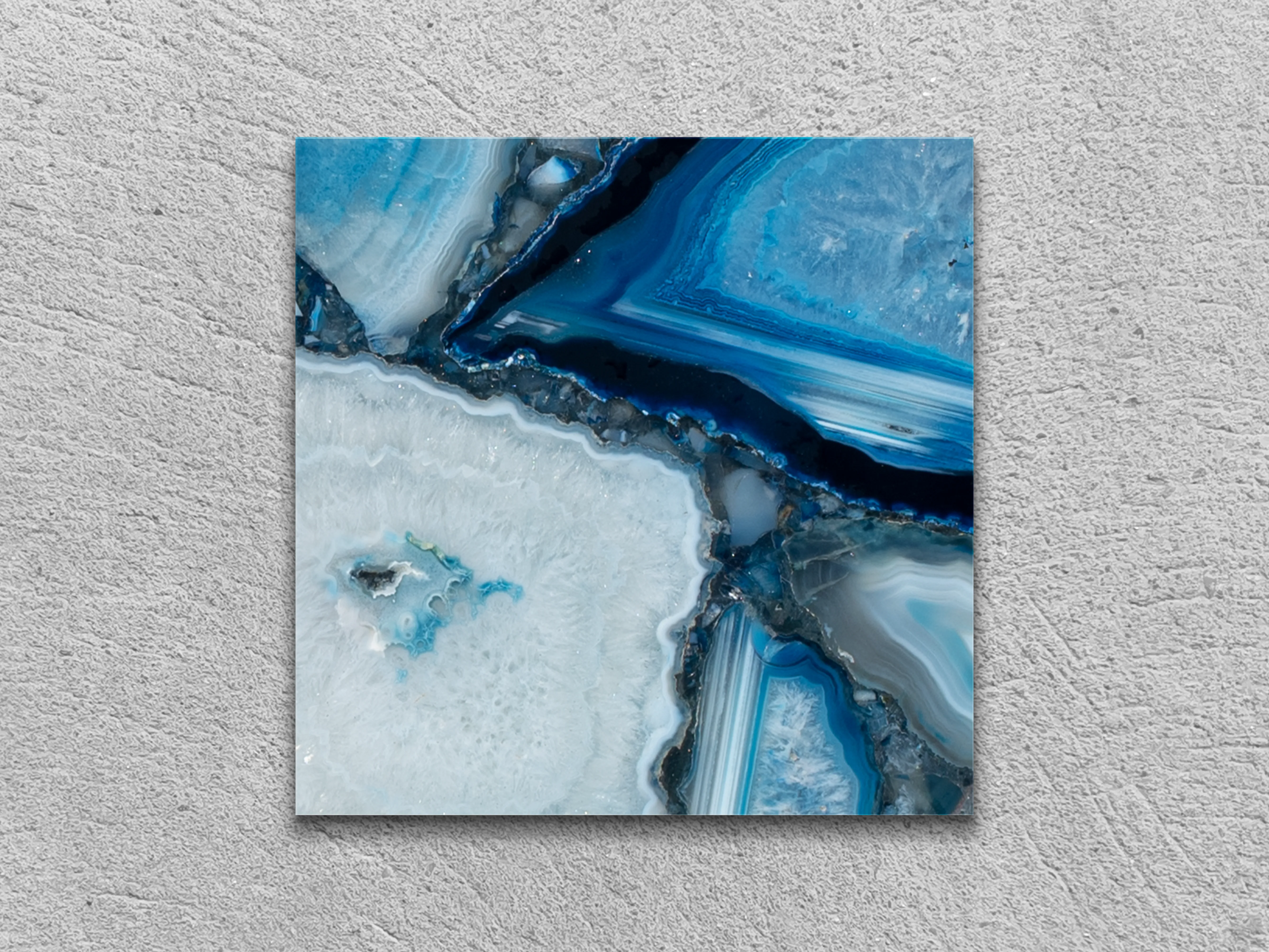 Слэб из эксклюзива AGATE BLUE полированный 100x100x20 мм, код 2499