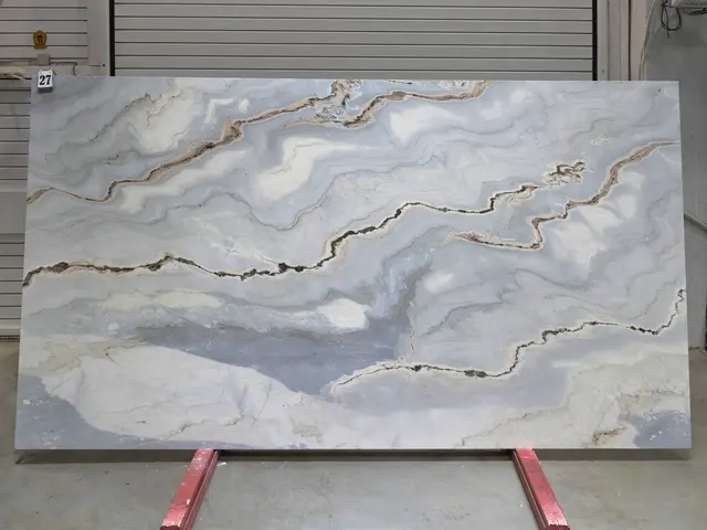 Слэб из мрамора PALISSANDRO ONICIATO полированный 3130x1720x20 мм, код 28273