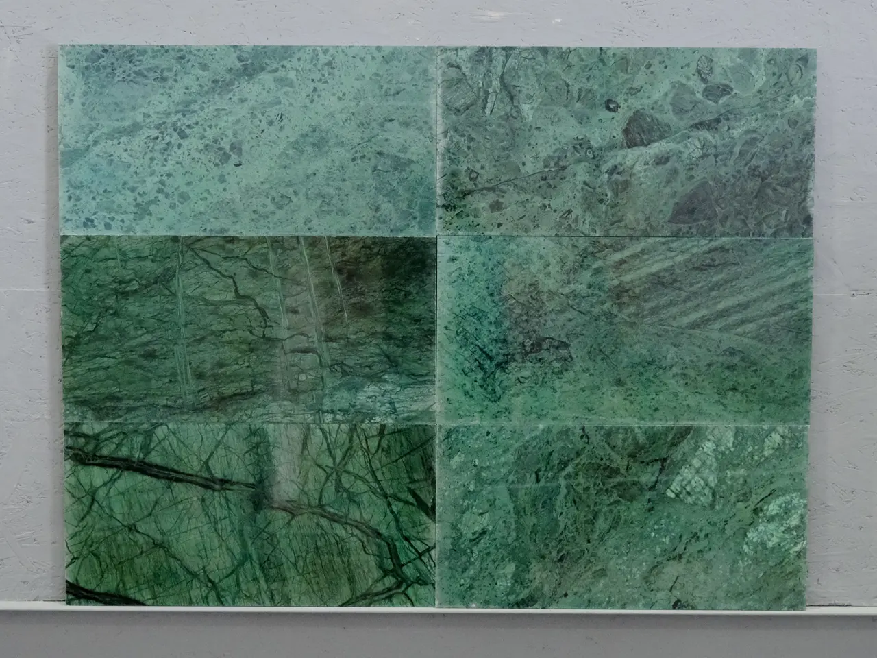 Плитка из мрамора INDIAN GREEN полированный 600x300x20 мм, код 11748