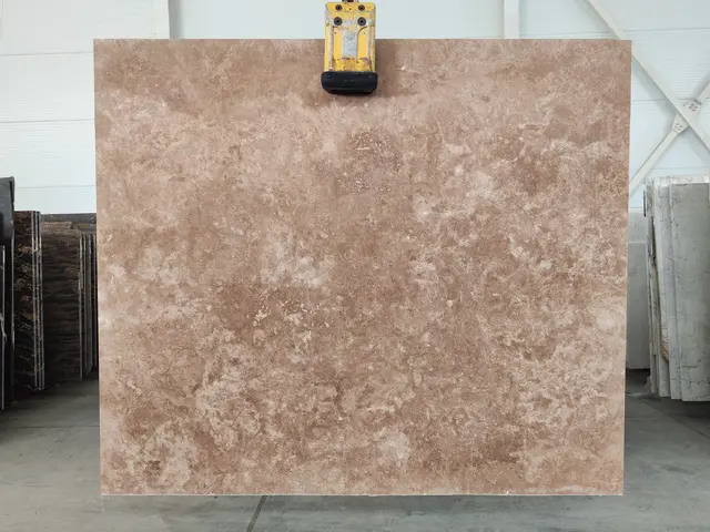 Слэб из травертина DIAMOND C/P полированный 2100x1500x20 мм, код 21392