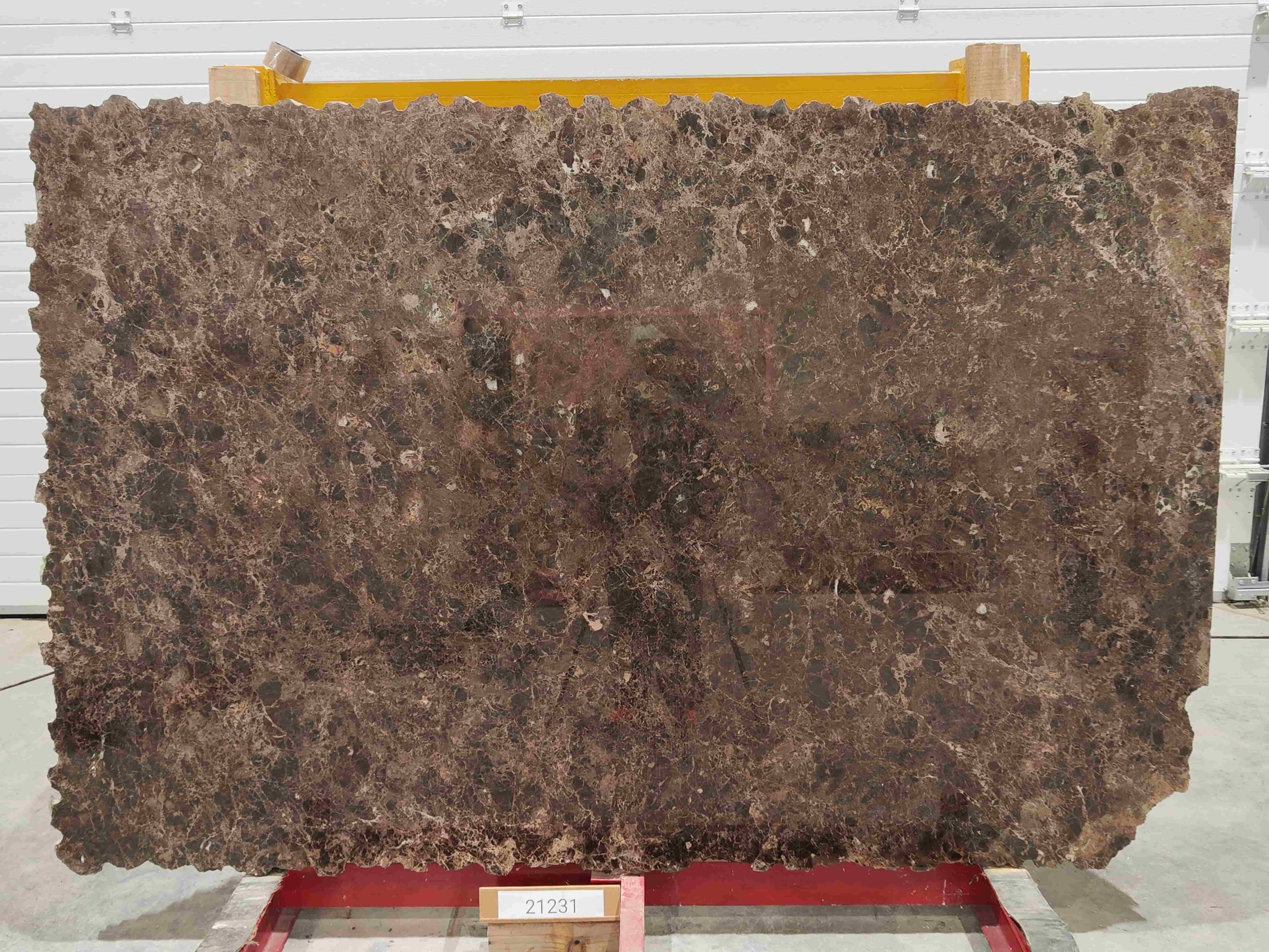 Слэб из мрамора EMPERADOR DARK полированный 2310x1503x30 мм, код 21231