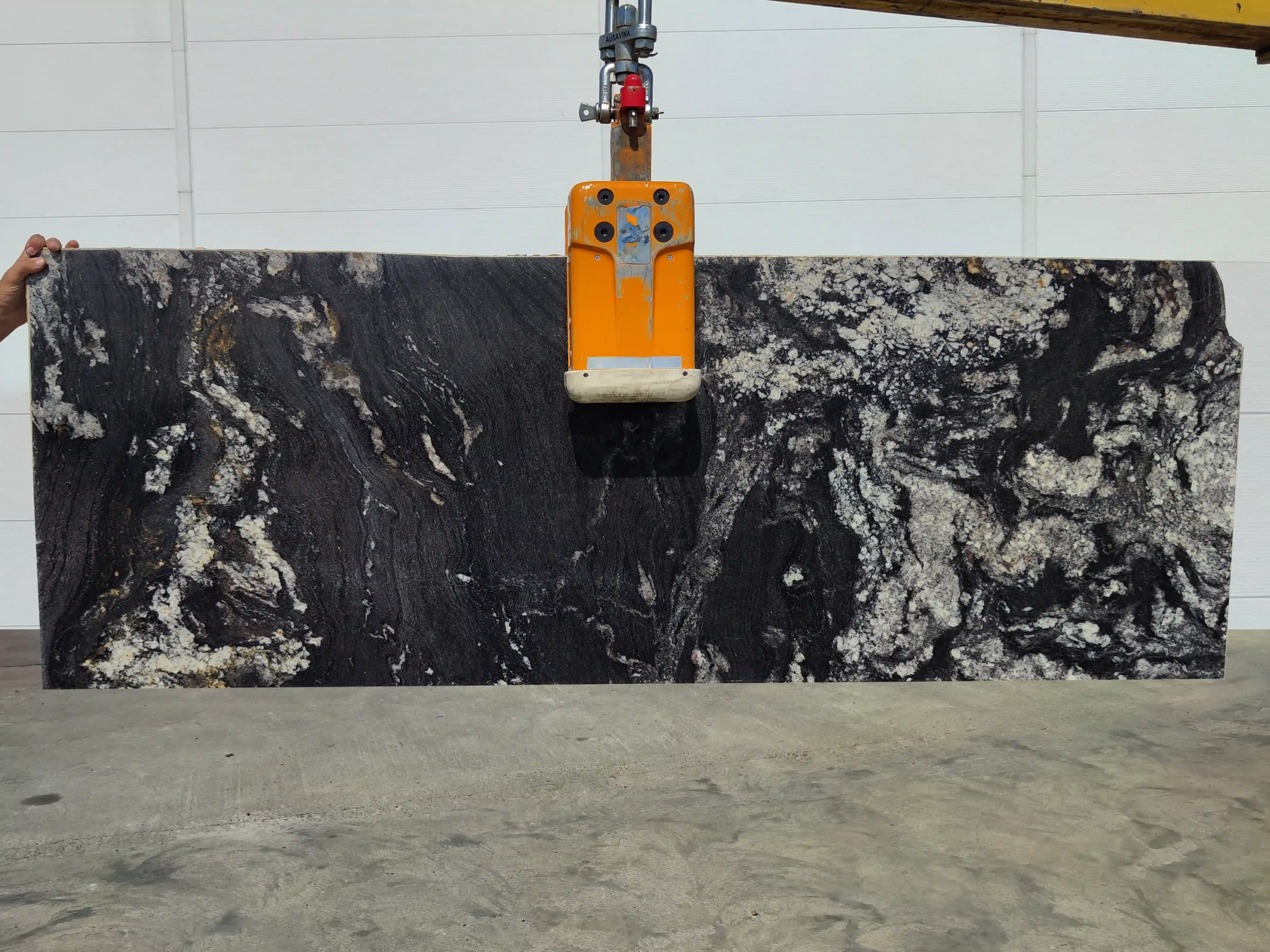 Полоса из гранита METALICUS полированный 1900x700x20 мм, код 28773