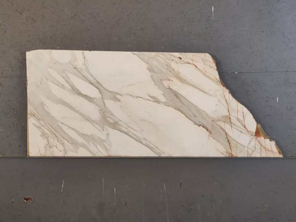 Полоса из мрамора ARABESCATO GOLD полированный 1100x600x20 мм, код 13824