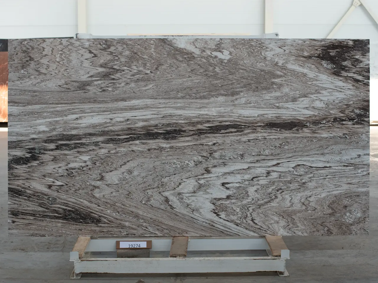 Слэб из мрамора PALISSANDRO полированный 2870x1560x20 мм, код 19274