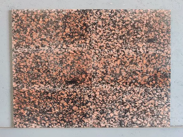 Плитка из гранита КРАСНОГОРСКИЙ полированный 600x300x20 мм, код 25600