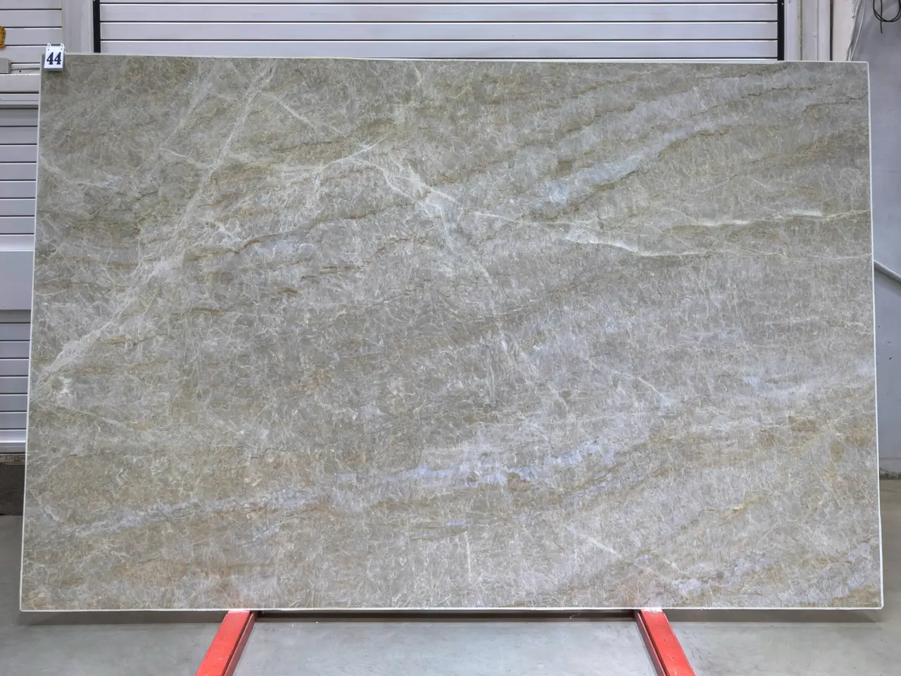 Слэб из кварцита TAJ MAKHAL EXTRA полированный 3100x1980x20 мм, код 27627