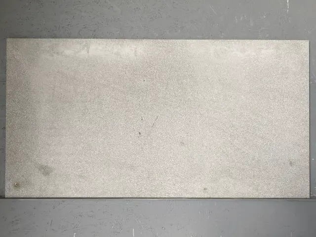 Плитка из базальта ABOVYAN пиленный Lx700x20 мм, код 21167