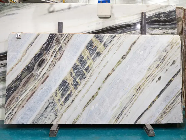 Слэб из мрамора LAZUR FANTASTICO PREMIUM полированный 2840x1440x20 мм, код 26356